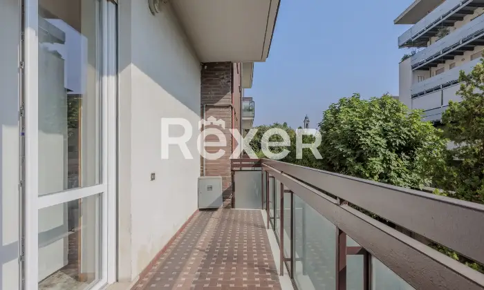 Rexer-Bergamo-APPARTAMENTO-SIGNORILE-CON-BOX-E-CANTINA-Altro