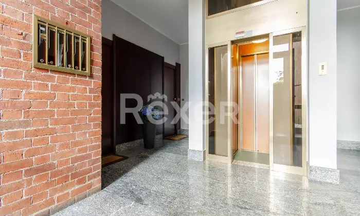 Rexer-Torino-NUDA-PROPRIETA-APPARTAMENTO-DI-AMPIA-METRATURA-Altro