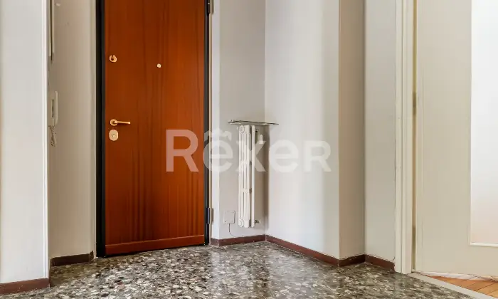 Rexer-Torino-BILOCALE-AL-PIANO-RIALZATO-Altro