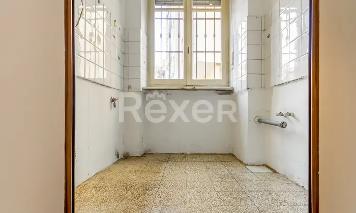 Rexer-Torino-BILOCALE-AL-PIANO-RIALZATO-Altro
