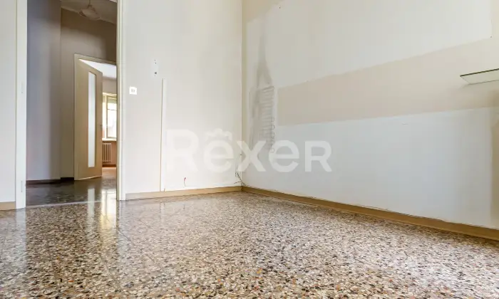 Rexer-Torino-BILOCALE-AL-PIANO-RIALZATO-Altro