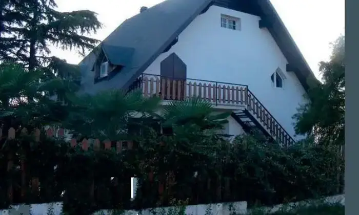 Rexer-SERRAMAZZONI-Vendesi-Villa-a-Ricc-di-Serramazzoni-MO-Altro