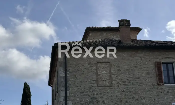 Rexer-Rapolano-Terme-Appartamento-in-casale-Facciata