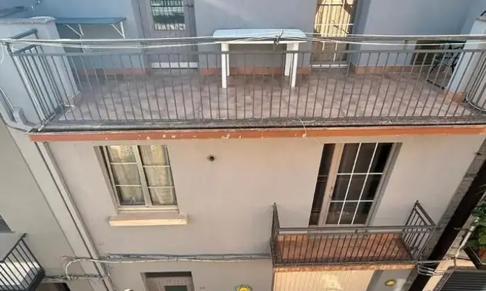 Rexer-Randazzo-Vendesi-Casa-singola-a-Centro-storico-di-Randazzo-CT-Altro