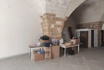Rexer-Mesagne-Locale-Commerciale-con-laboratorio-artigianale-Altro