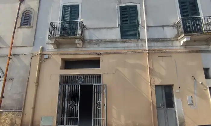 Rexer-Mesagne-Locale-Commerciale-con-laboratorio-artigianale-Altro