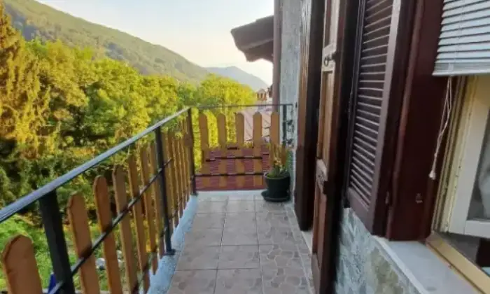 Rexer-Noceno-Vedesi-due-palazzine-indipendenti-adiacenti-a-Noceno-Altro