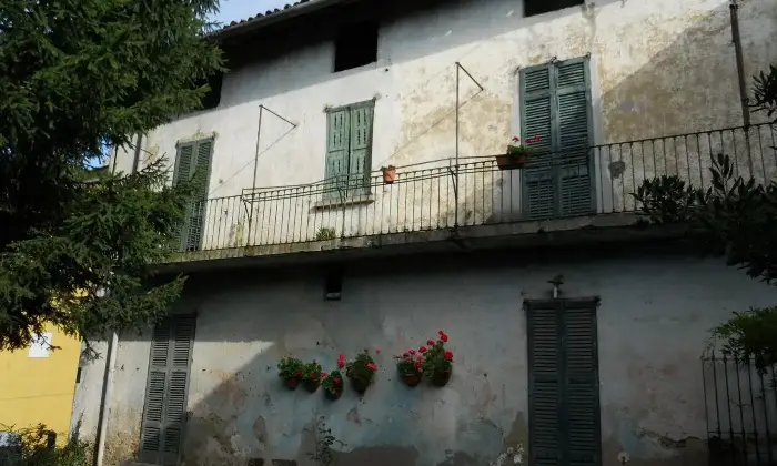 Rexer-Nava-Vendesi-propriet-rustica-a-Colle-Brianza-Altro