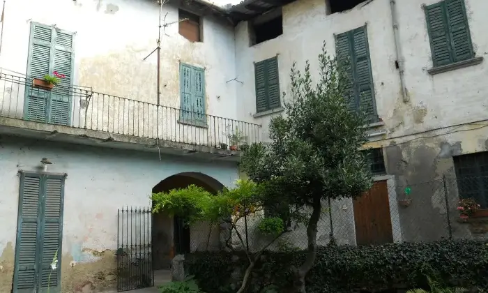 Rexer-Nava-Vendesi-propriet-rustica-a-Colle-Brianza-Altro