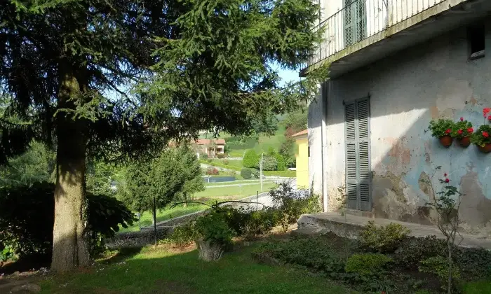 Rexer-Nava-Vendesi-propriet-rustica-a-Colle-Brianza-Altro