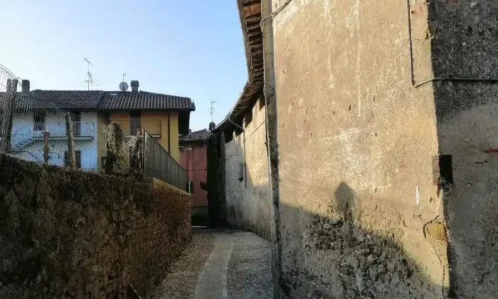 Rexer-Nava-Vendesi-propriet-rustica-a-Colle-Brianza-Altro