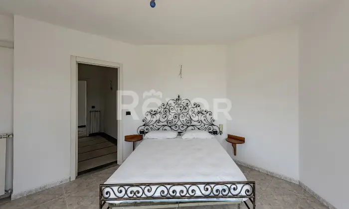Rexer-Pietramelara-Ampia-propriet-antisismica-con-giardino-terrazzo-e-locali-accessori-Pietramelara-CE-Altro