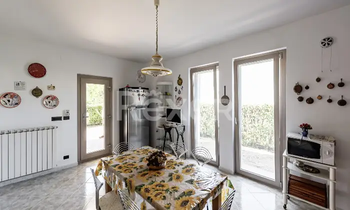 Rexer-Pietramelara-Ampia-propriet-antisismica-con-giardino-terrazzo-e-locali-accessori-Pietramelara-CE-Altro