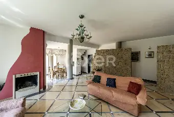Rexer-Pietramelara-Ampia-propriet-antisismica-con-giardino-terrazzo-e-locali-accessori-Pietramelara-CE-Altro