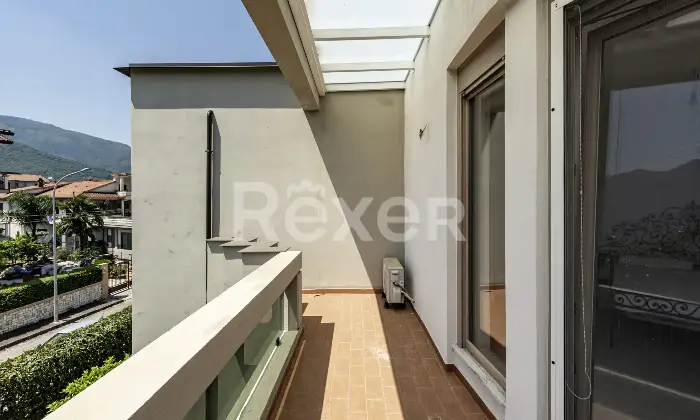 Rexer-Pietramelara-Ampia-propriet-antisismica-con-giardino-terrazzo-e-locali-accessori-Pietramelara-CE-Altro