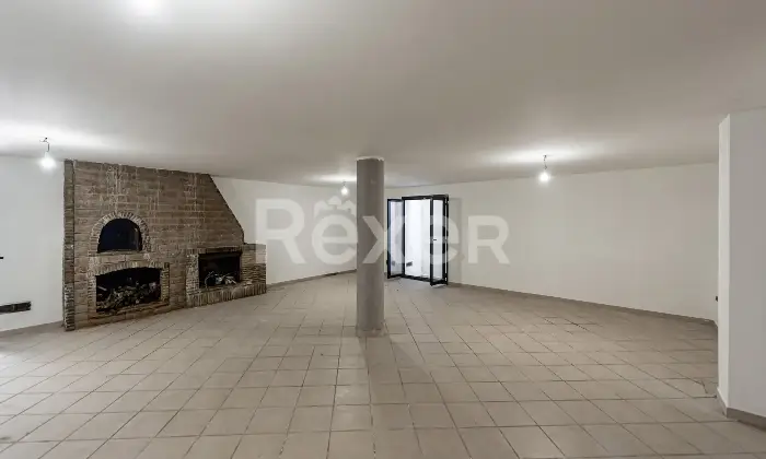 Rexer-Pietramelara-Ampia-propriet-antisismica-con-giardino-terrazzo-e-locali-accessori-Pietramelara-CE-Altro
