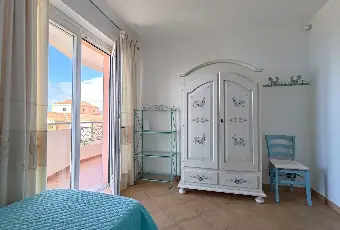 Rexer-Iglesias-Elegante-appartamento-con-spendita-vista-mare-Altro