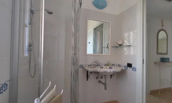 Rexer-Iglesias-Elegante-appartamento-con-spendita-vista-mare-Bagno