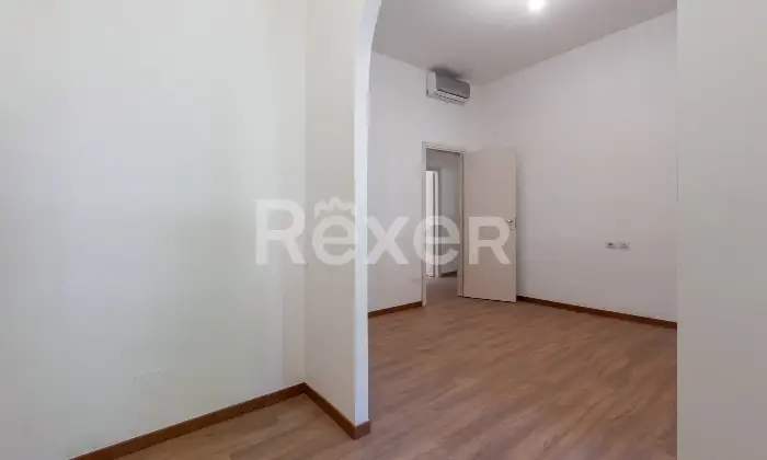 Rexer-Milano-Trilocale-doppi-servizi-ristrutturato-a-nuovo-Altro