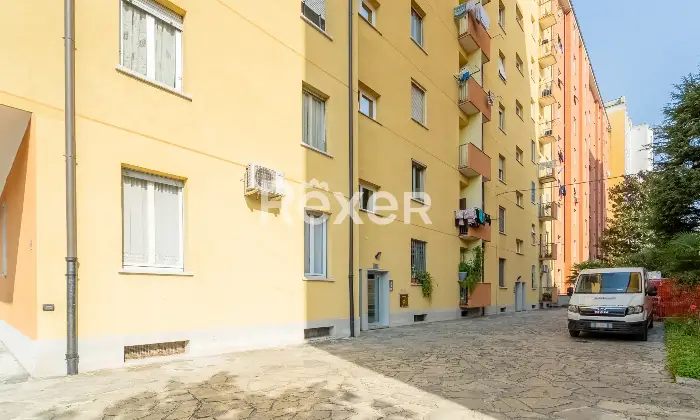 Rexer-Milano-Trilocale-doppi-servizi-ristrutturato-a-nuovo-Altro