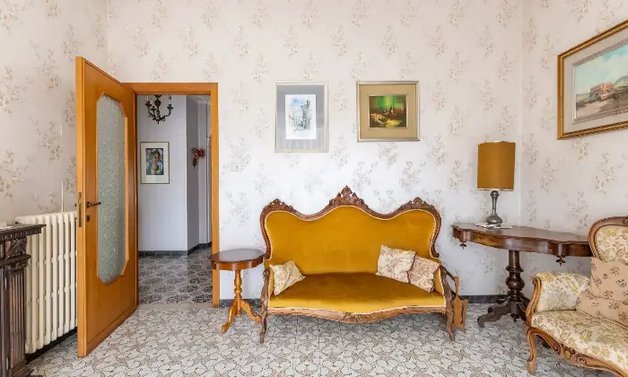 Rexer-Oristano-Elegante-appartamento-con-giardino-privato-in-zona-centrale-Altro