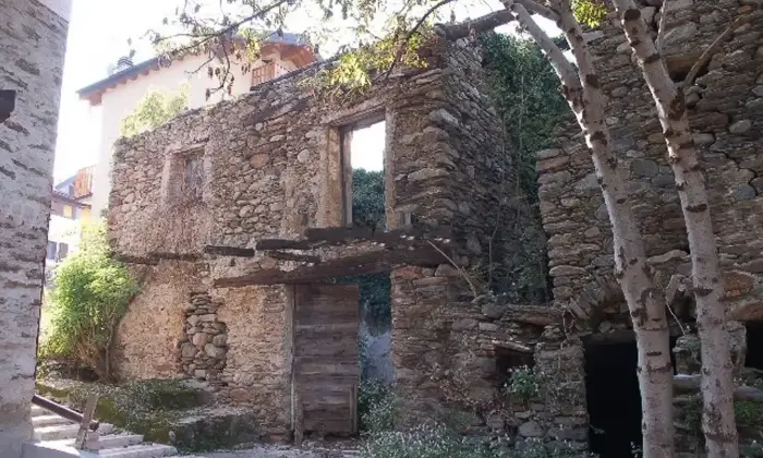 Rexer-Colico-Vendesi-Propriet-rustica-a-Colico-Altro