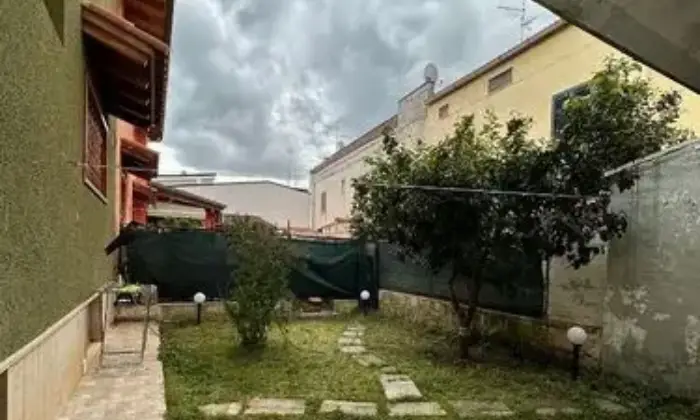 Rexer-Sannicandro-di-Bari-Vendesi-villa-a-Sannicandro-di-Bari-BA-Giardino