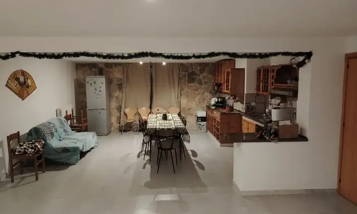 Rexer-Sannicandro-di-Bari-Vendesi-villa-a-Sannicandro-di-Bari-BA-Taverna