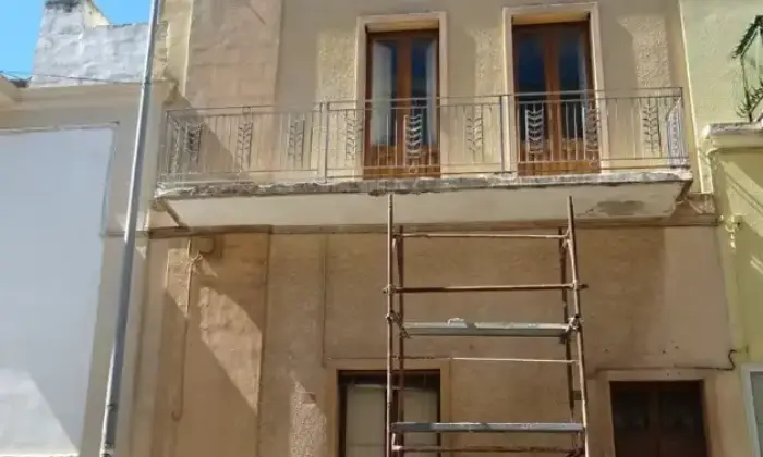 Rexer-Matino-Vendesi-uno-splendido-borgo-a-Matino-LE-Altro