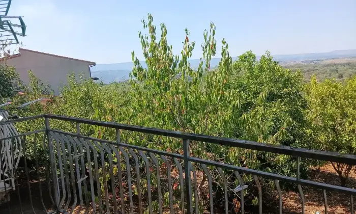 Rexer-Melicucc-Vendesi-casa-indipendente-su-tre-livelli-con-ampio-giardino-a-Dinami-Altro