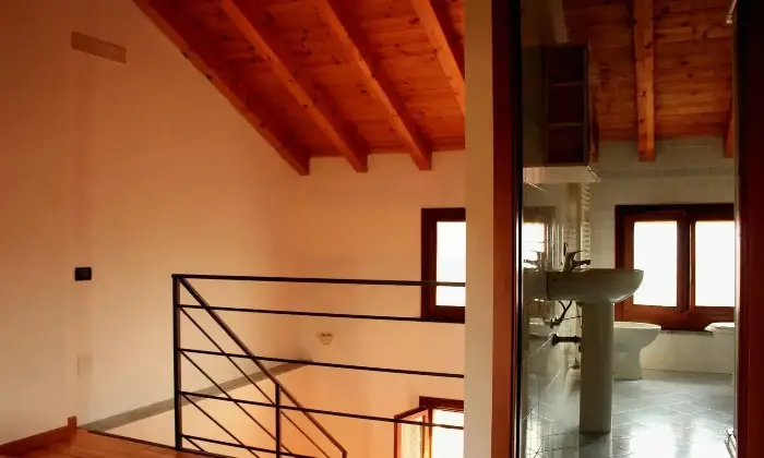Rexer-Castelleone-Vendesi-Appartamento-su-due-piani-a-Castelleone-Altro