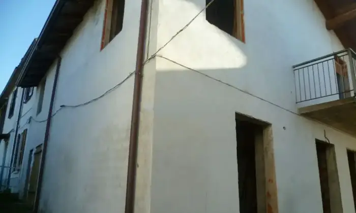 Rexer-Casteggio-Vendesi-Casa-indipendente-in-via-Sgarbina-a-Casteggio-Altro