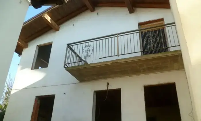 Rexer-Casteggio-Vendesi-Casa-indipendente-in-via-Sgarbina-a-Casteggio-Altro
