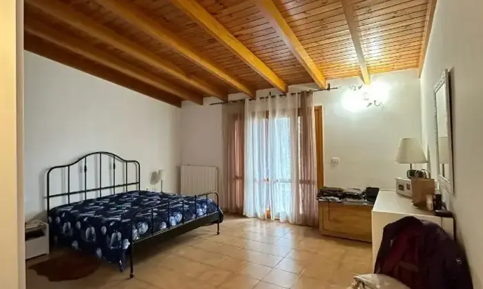 Rexer-Sannicandro-di-Bari-Fittasi-villa-a-schiera-MQ-livelli-a-Sannicandro-BA-Camera-da-letto-matrimoniale