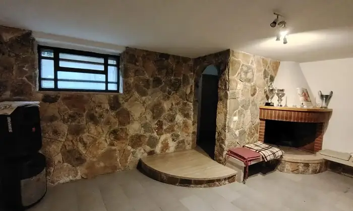 Rexer-Sannicandro-di-Bari-Fittasi-villa-a-schiera-MQ-livelli-a-Sannicandro-BA-Taverna