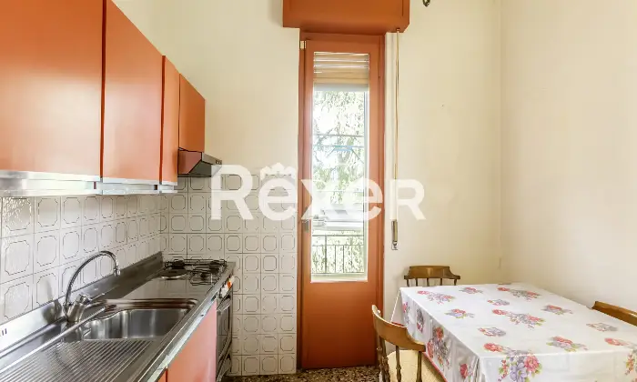 Rexer-Firenze-Via-del-Larione-ultimo-piano-di-vani-con-terrazze-Altro