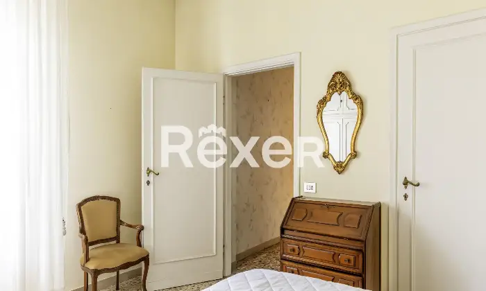 Rexer-Firenze-Via-del-Larione-ultimo-piano-di-vani-con-terrazze-Altro