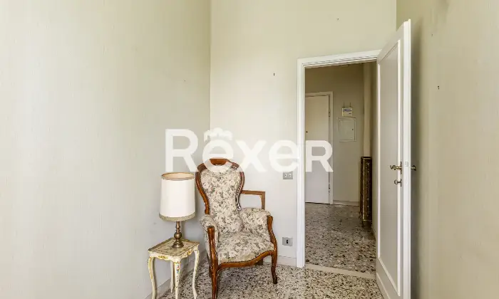 Rexer-Firenze-Via-del-Larione-ultimo-piano-di-vani-con-terrazze-Altro