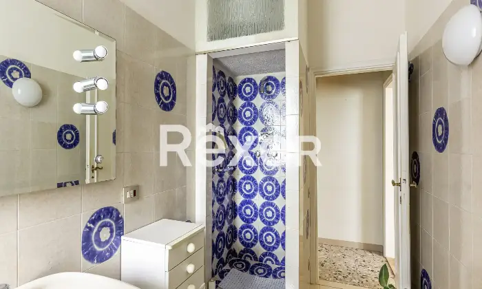 Rexer-Firenze-Via-del-Larione-ultimo-piano-di-vani-con-terrazze-Altro