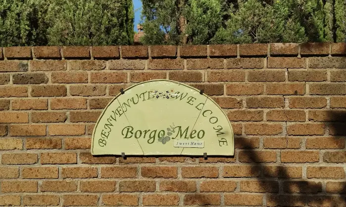 Rexer-Corciano-Residenza-Borgomeo-Umbria-SolomeoCorciano-Perugia-Casale-depoca-anche-per-permute-Terrazzo