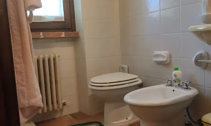 Rexer-Corciano-Residenza-Borgomeo-Umbria-SolomeoCorciano-Perugia-Casale-depoca-anche-per-permute-Bagno
