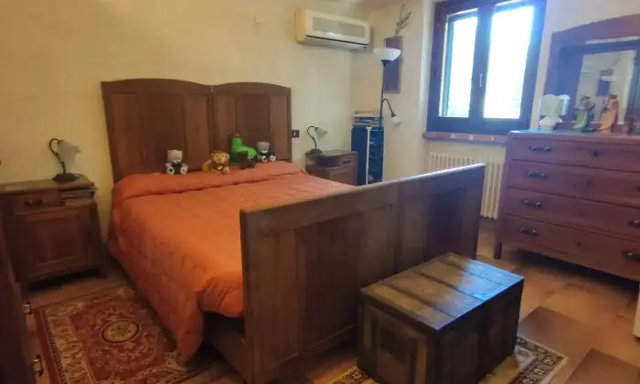 Rexer-Corciano-Residenza-Borgomeo-Umbria-SolomeoCorciano-Perugia-Casale-depoca-anche-per-permute-CameraDaLetto