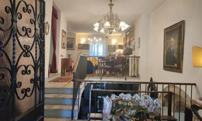 Rexer-Corciano-Residenza-Borgomeo-Umbria-SolomeoCorciano-Perugia-Casale-depoca-anche-per-permute-Altro