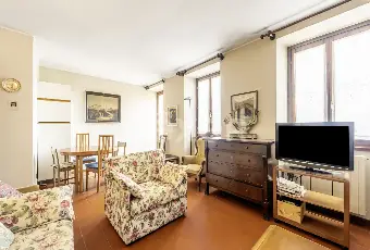 Rexer-Lanzo-Dintelvi-Bilocale-ampio-sito-al-primo-piano-con-terrazzo-in-posizione-centrale-Alta-Valle-Intelvi-Altro