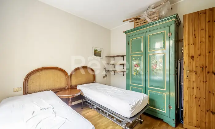 Rexer-Lanzo-Dintelvi-Bilocale-ampio-sito-al-primo-piano-con-terrazzo-in-posizione-centrale-Alta-Valle-Intelvi-Altro