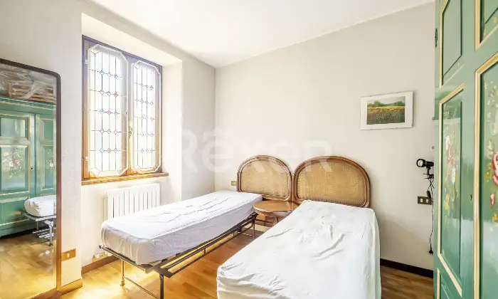 Rexer-Lanzo-Dintelvi-Bilocale-ampio-sito-al-primo-piano-con-terrazzo-in-posizione-centrale-Alta-Valle-Intelvi-Altro