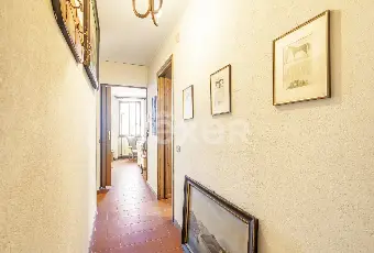 Rexer-Lanzo-Dintelvi-Bilocale-ampio-sito-al-primo-piano-con-terrazzo-in-posizione-centrale-Alta-Valle-Intelvi-Altro
