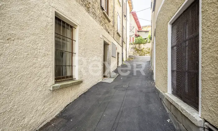 Rexer-Lanzo-Dintelvi-Bilocale-ampio-sito-al-primo-piano-con-terrazzo-in-posizione-centrale-Alta-Valle-Intelvi-Altro