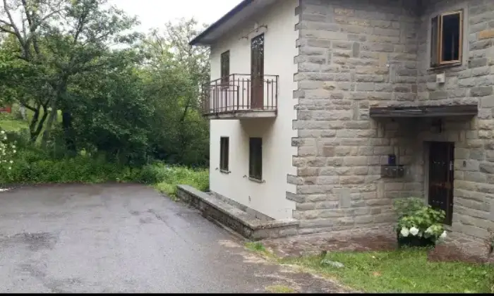 Rexer-Piamaggio-Vendesi-palazzina-plurifamiliare-a-Piamaggio-Monghidoro-Altro