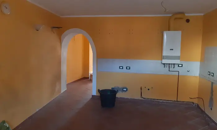 Rexer-Portalbera-In-vendita-casa-indipendente-con-camino-terrazzi-e-tre-camere-Altro